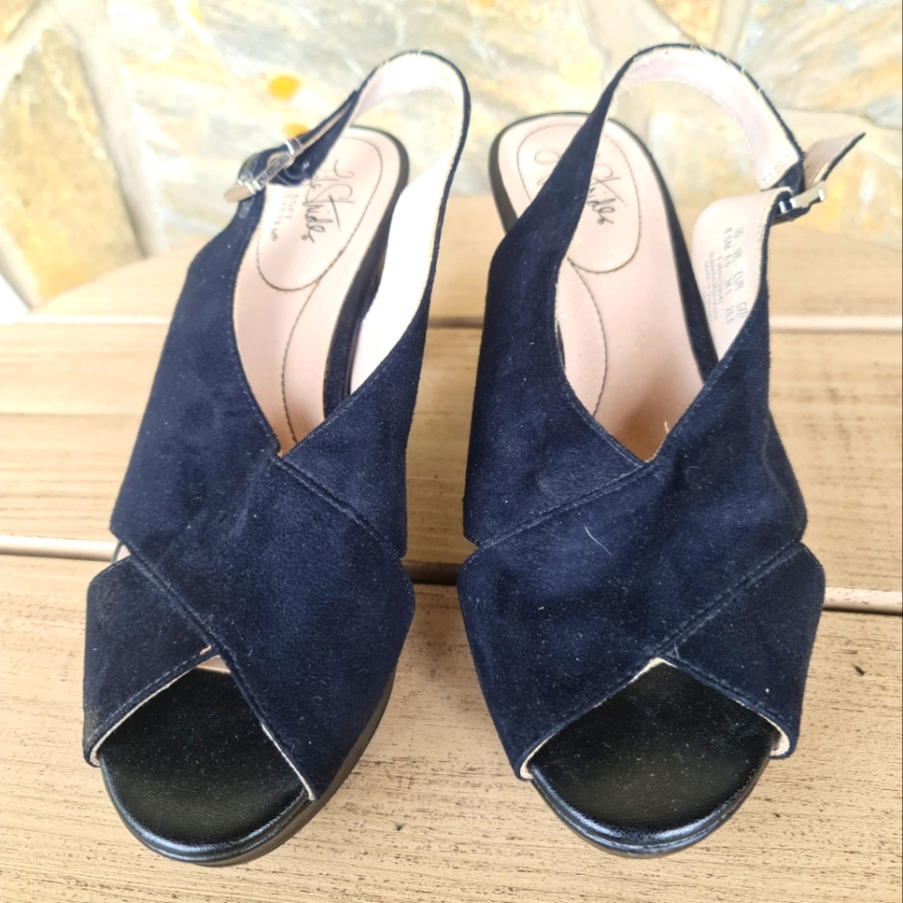 Life Stride Soft System Suede Feel Platform Sling Back Stacked Heel 8.5 M